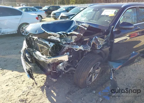 2022 Mercedes-Benz Glc 300 Suv z USA, uszkodzony, nr VIN W1N0G8DB3NG091438